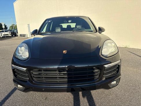 Used 2017 Porsche Cayenne AWD/4WD image 8