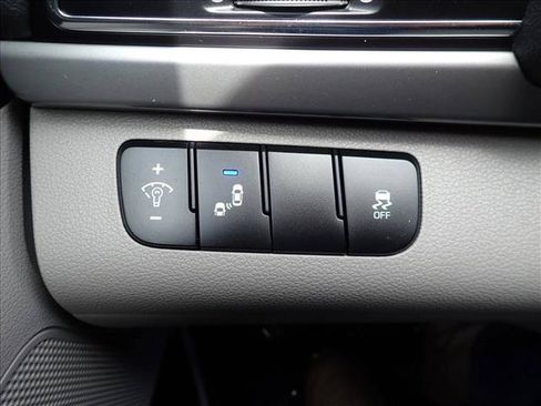 Used 2018 Hyundai Elantra SEL FWD image 19