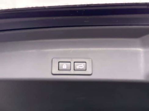 New 2026 Subaru Ascent Limited image 16