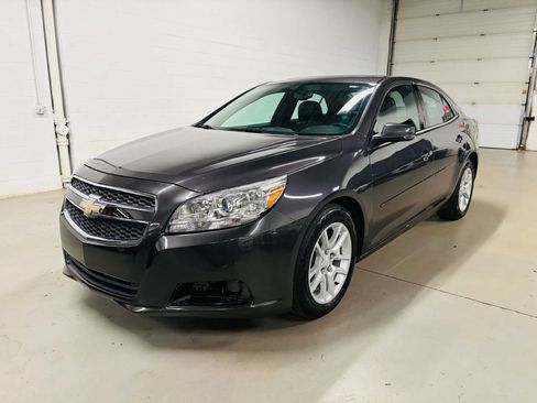 Used 2013 Chevrolet Malibu LT w/ Power Convenience Package FWD image 2