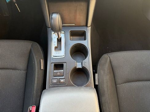 Used 2018 Subaru Outback 2.5i image 16