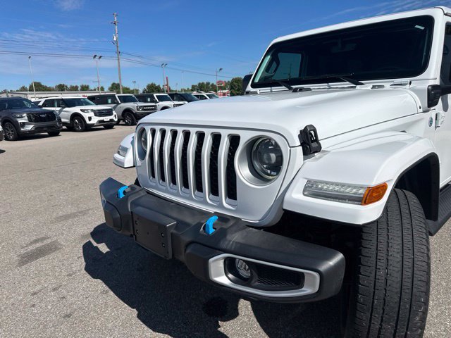Used 2023 Jeep Wrangler Unlimited Sahara w/ Cold Weather Group AWD/4WD image 36