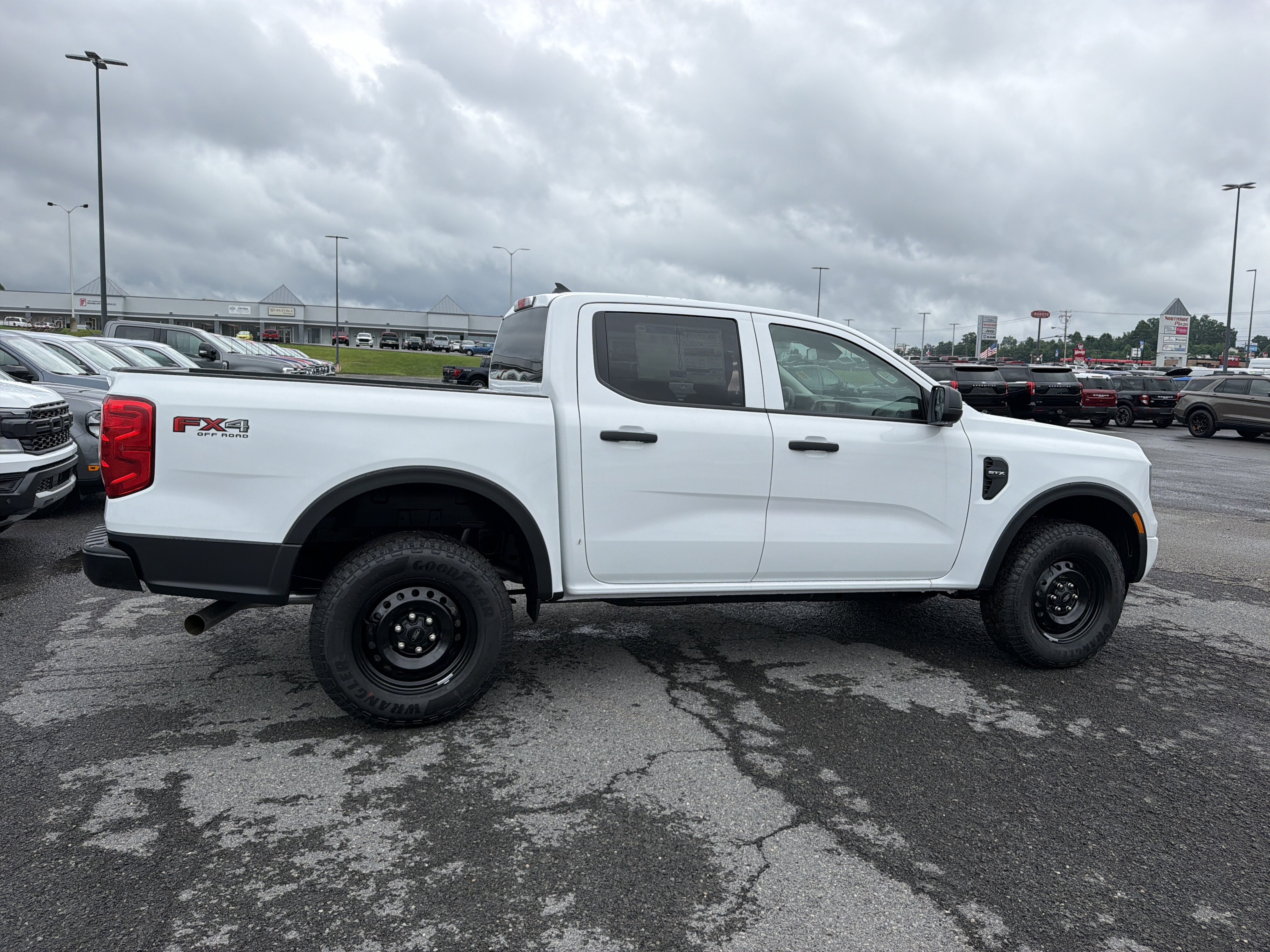 New 2026 Ford Ranger XL w/ FX4 Off-Road Package AWD/4WD image 3