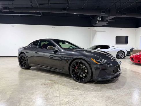 Used 2018 Maserati GranTurismo MC image 3