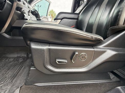 Used 2019 Ford F350 Platinum w/ Platinum Ultimate Package image 41