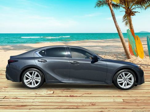 Used 2021 Lexus IS 300 w/ Accessory Package 2 image 7