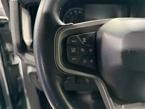 Used 2023 Ford Bronco Badlands image 16