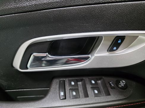 Used 2015 Chevrolet Equinox LT image 18