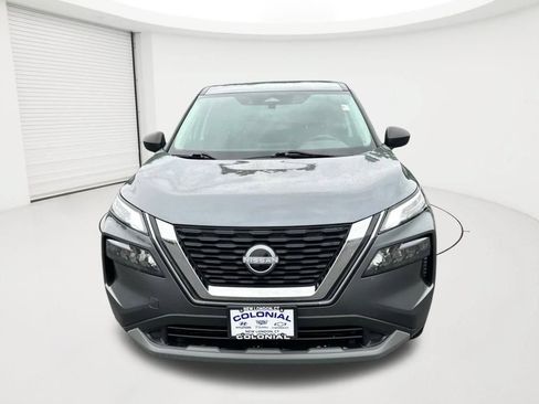 Used 2023 Nissan Rogue S AWD/4WD image 2