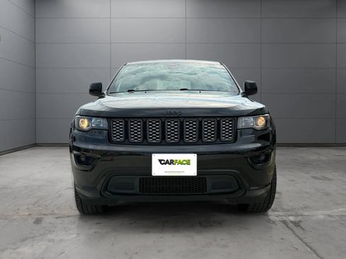 Used 2019 Jeep Grand Cherokee Altitude AWD/4WD image 2