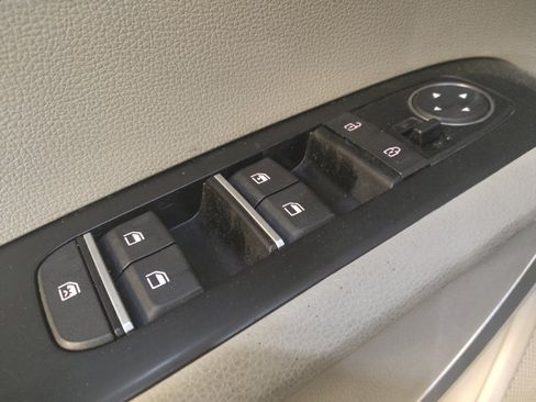 Used 2020 Kia Soul LX FWD image 27