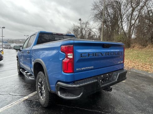 Used 2023 Chevrolet Silverado 1500 ZR2 w/ Technology Package image 5
