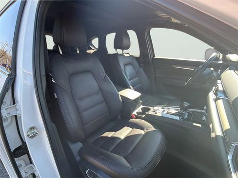 Used 2023 MAZDA CX-5 Signature image 8