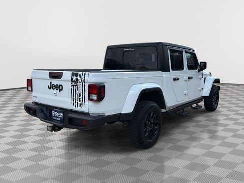 Used 2022 Jeep Gladiator Sport image 5