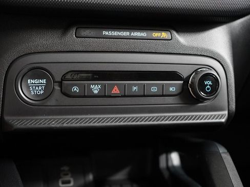Certified 2025 Ford Bronco Sport Outer Banks w/ Sasquatch Outer Banks Package AWD/4WD image 31