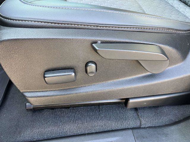 Used 2019 Chevrolet Colorado Z71 AWD/4WD image 18