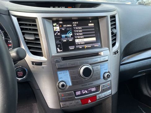 Used 2014 Subaru Outback 3.6R Limited image 33