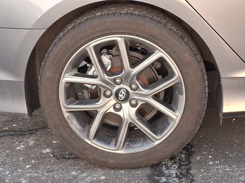 Used 2019 Hyundai Sonata Limited image 10