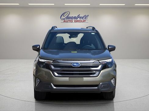 Used 2026 Subaru Forester Premium AWD/4WD image 9