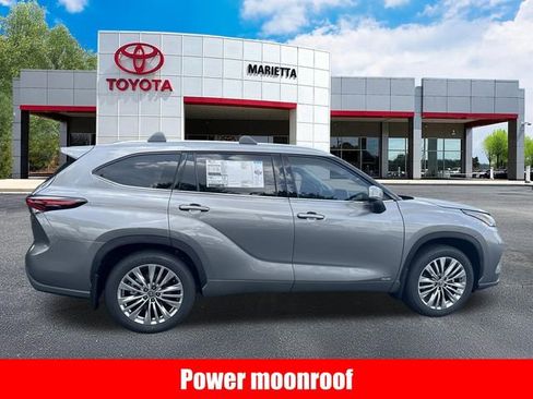 New 2026 Toyota Highlander Platinum AWD/4WD image 27
