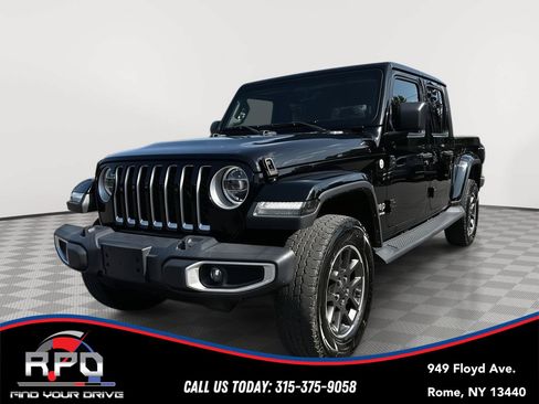 Used 2020 Jeep Gladiator Overland AWD/4WD image 1