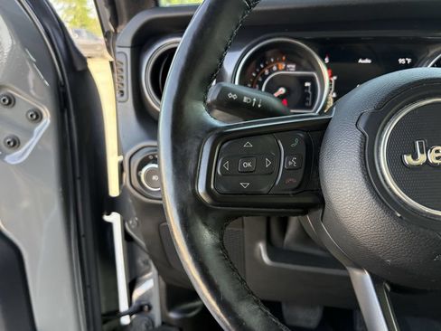 Used 2021 Jeep Wrangler Unlimited Sport AWD/4WD image 16