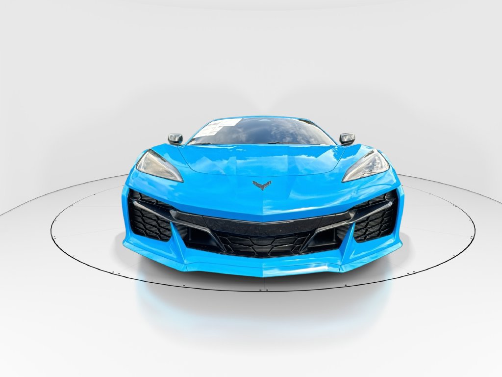Used 2025 Chevrolet Corvette Z06 RWD image 3