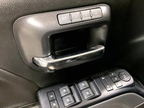 Used 2017 Chevrolet Silverado 1500 LTZ Z71 w/ LTZ Plus Package AWD/4WD image 39