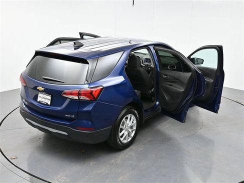 Used 2023 Chevrolet Equinox LT image 43