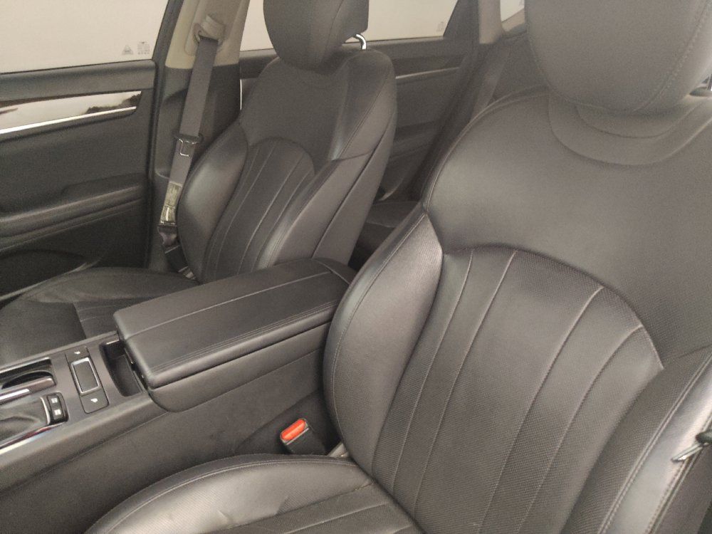 Used 2018 Genesis G80 3.8 RWD image 17