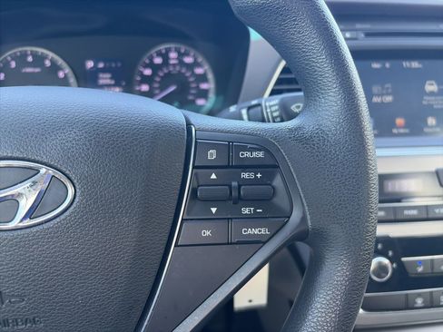 Used 2016 Hyundai Sonata SE image 16