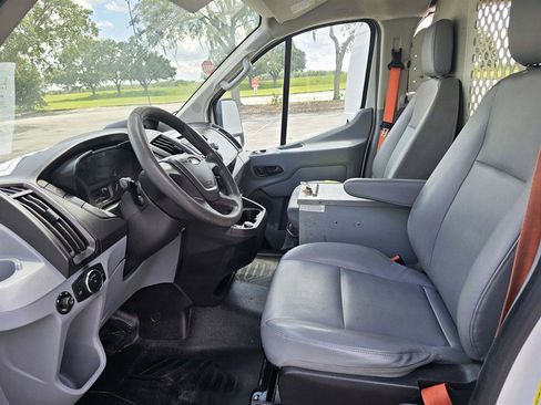Used 2017 Ford Transit 150 image 10