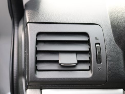 Used 2014 Subaru Forester 2.5i Premium w/ All-Weather Package image 18