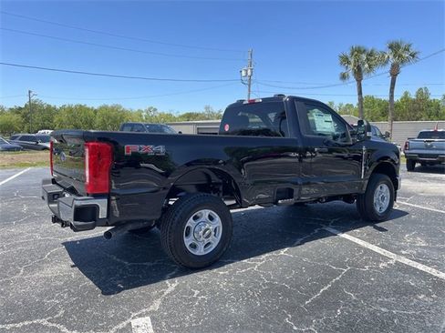 Used 2025 Ford F350 XLT w/ FX4 Off-Road Package image 5