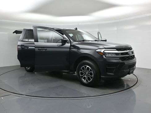 Certified 2024 Ford Expedition Max XLT image 34
