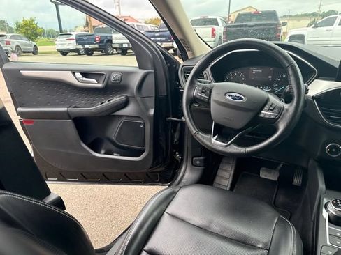 Used 2020 Ford Escape SEL AWD/4WD image 18