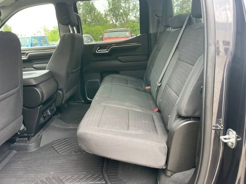 Used 2022 Chevrolet Silverado 1500 RST AWD/4WD image 28