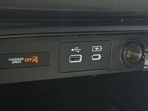 Used 2025 Honda CR-V EX image 18