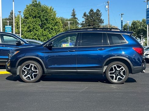Used 2023 Honda Passport Elite image 2
