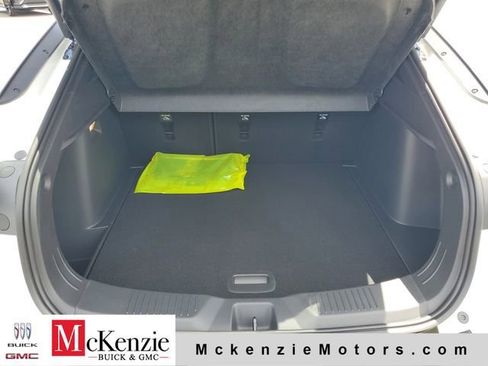 New 2026 Buick Envista Sport Touring w/ Convenience I Package FWD image 28