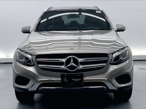 Used 2019 Mercedes-Benz GLC 300 image 7