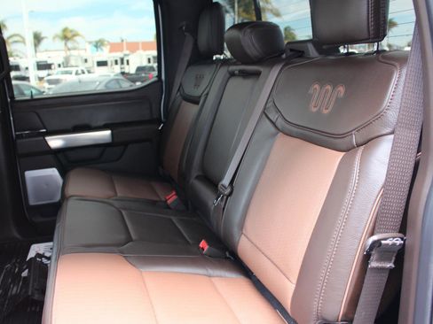 Used 2025 Ford F250 King Ranch w/ Chrome Package image 33