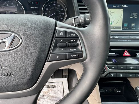 Used 2017 Hyundai Elantra Limited w/ Limited Tech Package 04 image 13