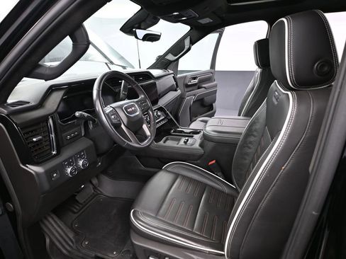 Used 2024 GMC Sierra 2500 AT4X image 23