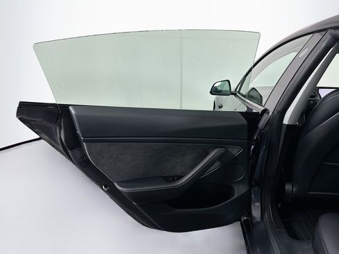 Used 2023 Tesla Model 3 Standard Range RWD image 26