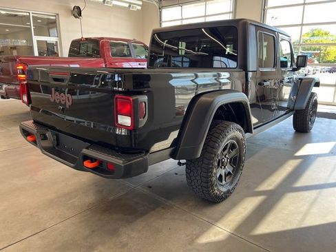 Used 2022 Jeep Gladiator Mojave image 4