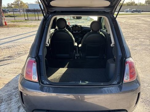 Used 2018 FIAT 500 Pop w/ Urbana Appearance Package image 6