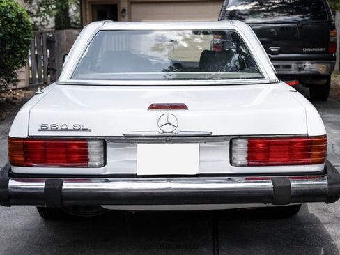 Used 1988 Mercedes-Benz 560 SL image 7