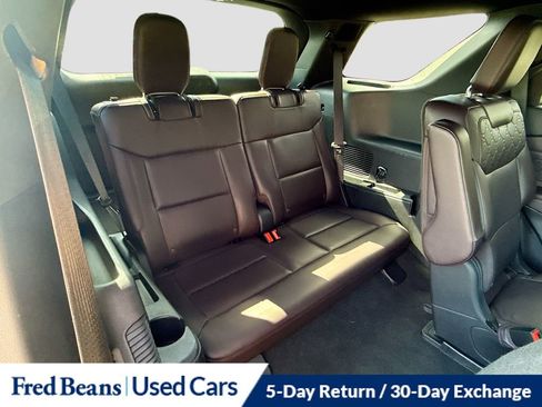 Used 2025 Ford Explorer Platinum w/ LUX Leather Package AWD/4WD image 30