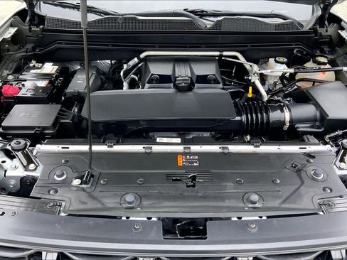 Used 2024 GMC Canyon Elevation w/ Convenience Package image 31